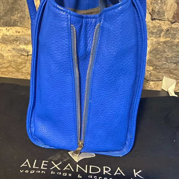 Gorgeous royal blue Alexandra K 1.5 maxi handbag crossbody shoulder bag - Picture 8 of 13